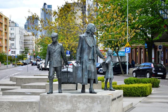 Monument to Displaced Gdynians