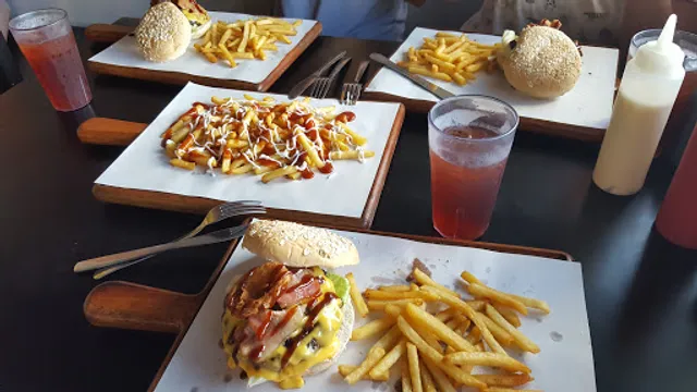 Red Corner Burger Cafe