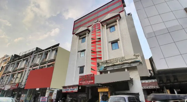 Hotel Kanak International