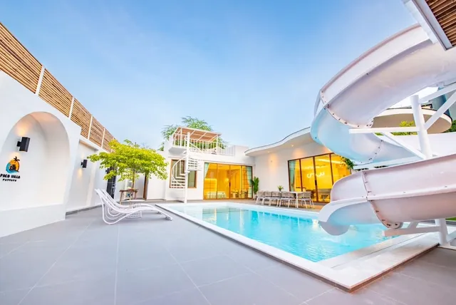 Paco Villa Pattaya