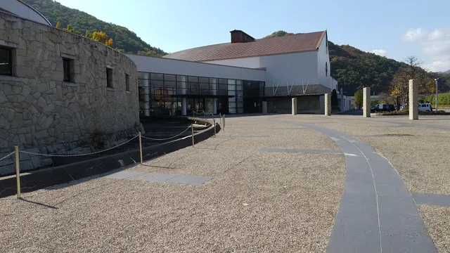 Mori-Shogun-Zuka Museum
