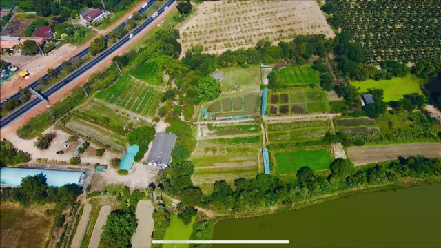 ไร่ปลูกรัก pruk ruk organic farm