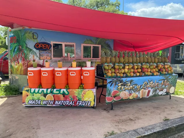 Frutas y Cocteles Mia