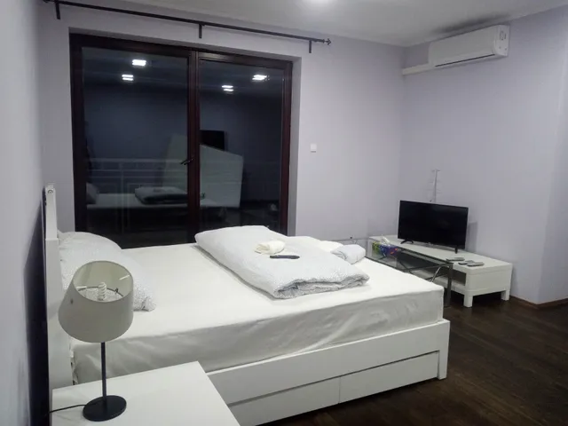 Honey LuxRoom Centrum