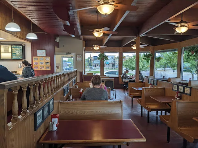 Quarterback Club Family Restaurant