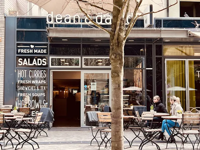 dean&david | Bowls, Salate, Curries & Snacks in Stuttgart, Calwer Straße