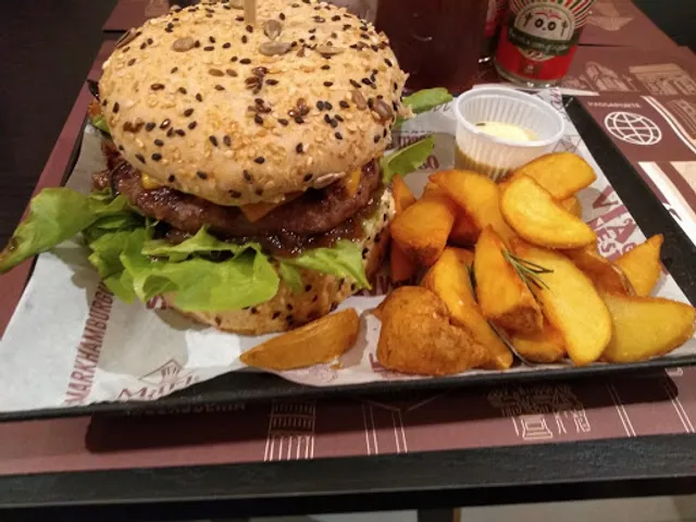 Mark Hamburgueria Auxiliadora