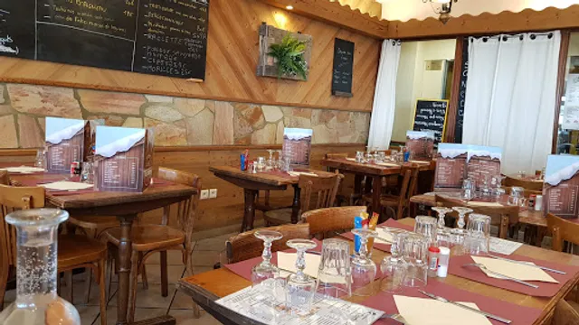 Le Schuss Bar Restaurant