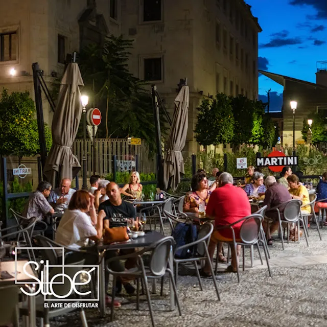 Siloé Bar & Grill
