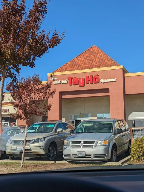 Bánh Cuốn Tây Hồ Restaurant