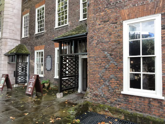 National Trust - Sutton House and Breaker's Yard