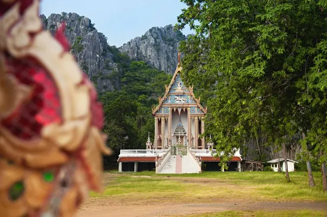 Wat Khao Daeng