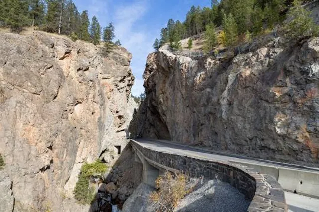Sinclair Creek Trail