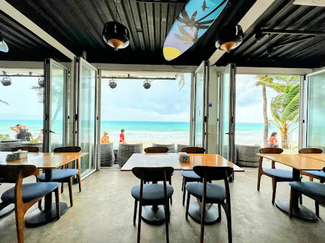 Surf Beach Bar Boracay