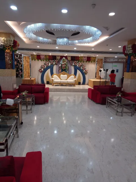 OYO Flagship 29984 Seven Heaven