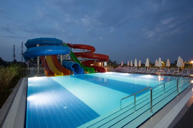 Water Side Resort & Spa