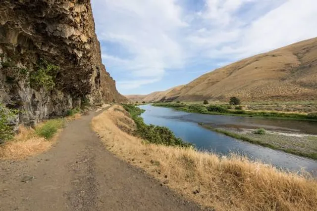 Cottonwood Canyon State Park