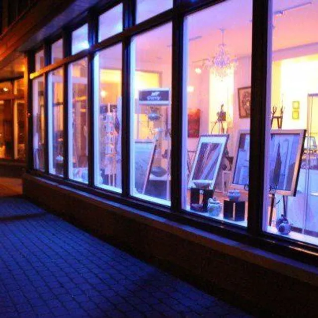 Galerie et Centre d'Art Viva Vida Art Gallery and Art Centre