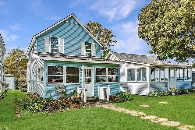 Lucille's Lakefront Cottages