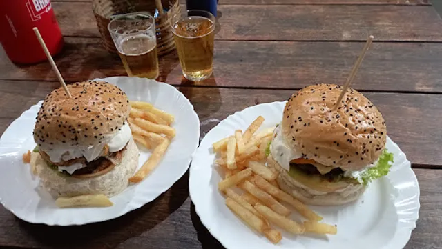 Hamburgueria Trilho mineiro