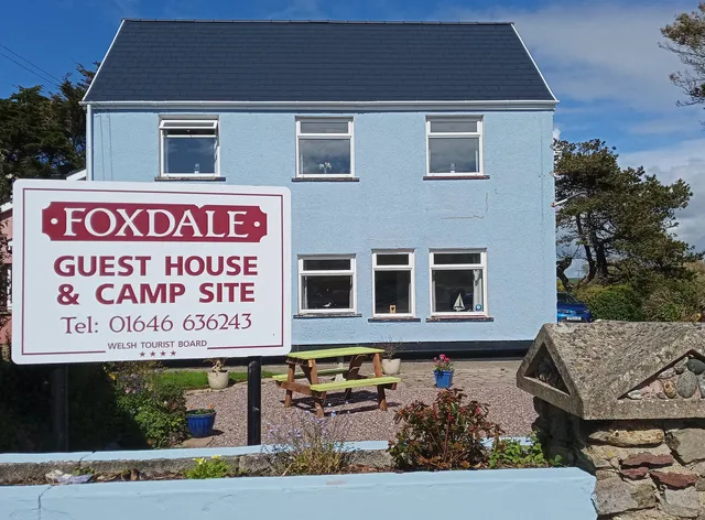 Foxdale Guesthouse and Campsite