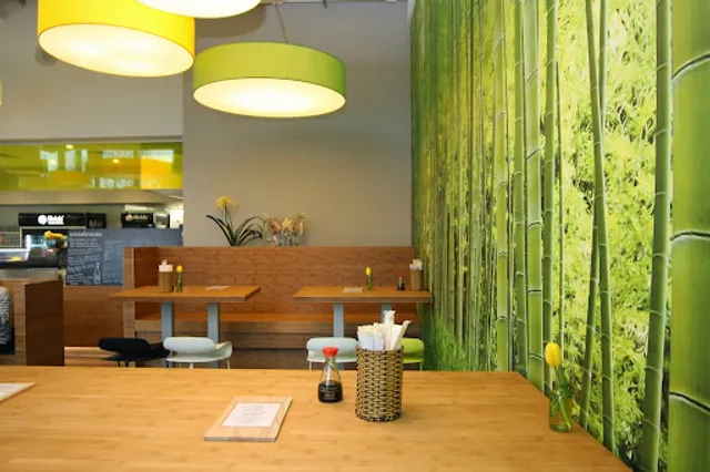 Restaurant: "Bamboo Bay"