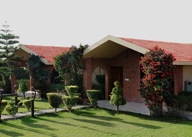 Shangrila Farm House