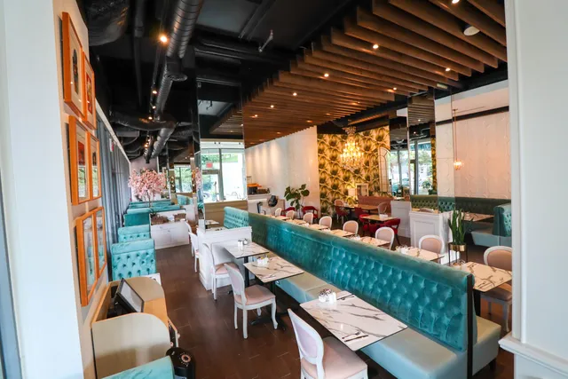 Evviva Breakfast and Lunch