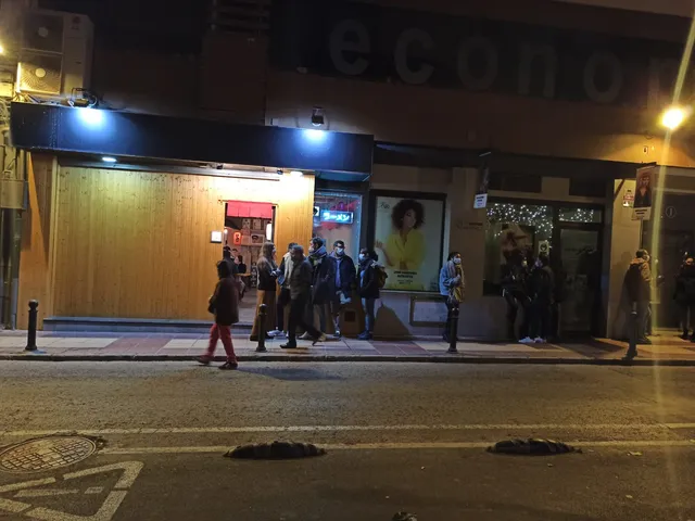 Japanese Restaurant - NATSU RAMEN