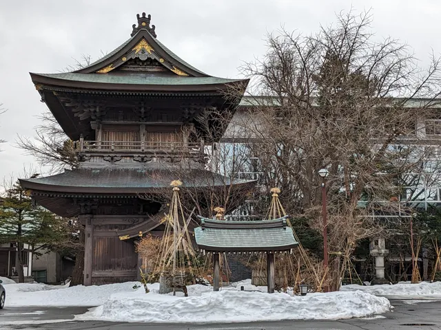 Sotoshu Kinryuzan Daikakuji