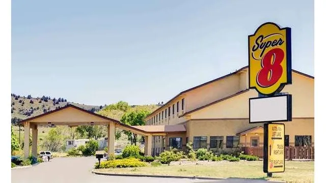 Super 8 by Wyndham Klamath Falls