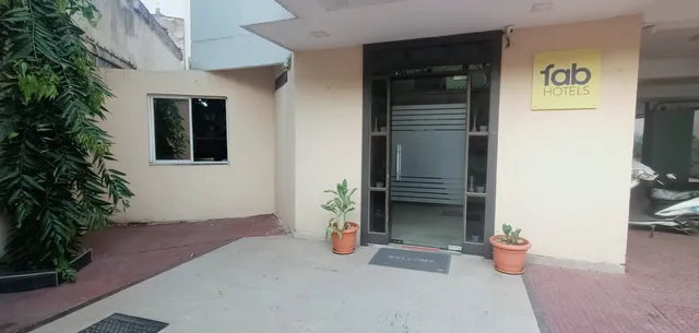 EDGE HOTELS & RESORTS