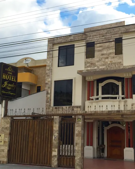 Real Hotel Jomaley