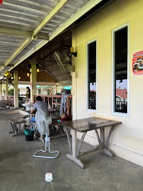 Lan Lamphu Restaurant