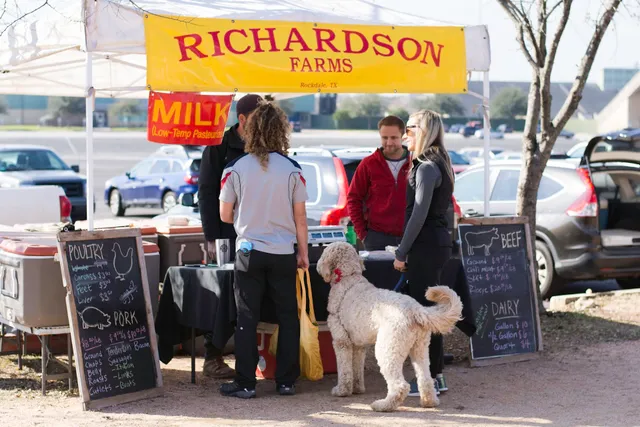 SFC Farmers' Market at Sunset Valley
