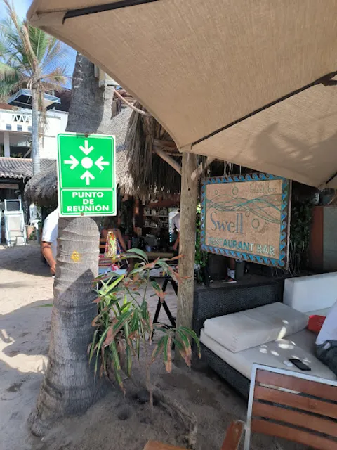 Swell Beach Bar