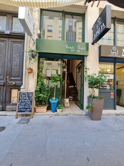 Suc Süc (สุก-สุข)