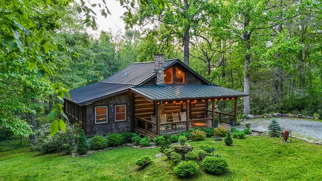 Hemlock Hill Cabin