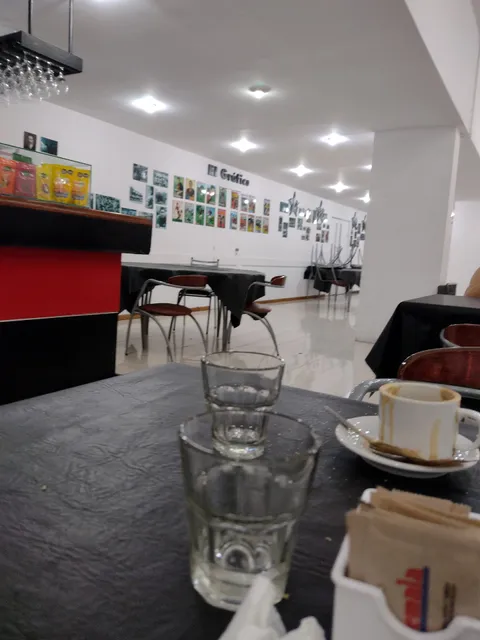 La Visera Resto & Bar