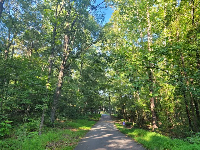 Hector H.Henry, II Greenway