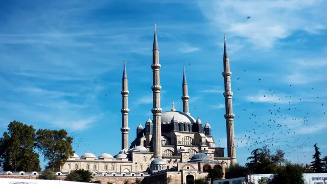 Yemiş Kapanı Hanı