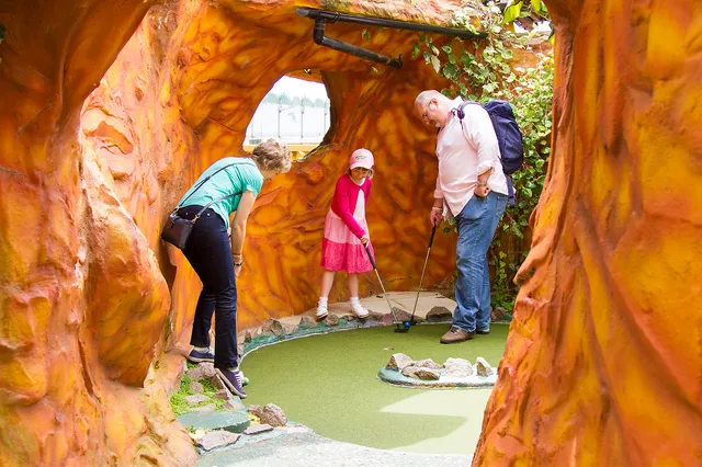 Adventure Golf