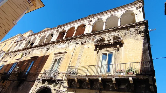 Palazzo De Vita De Luca