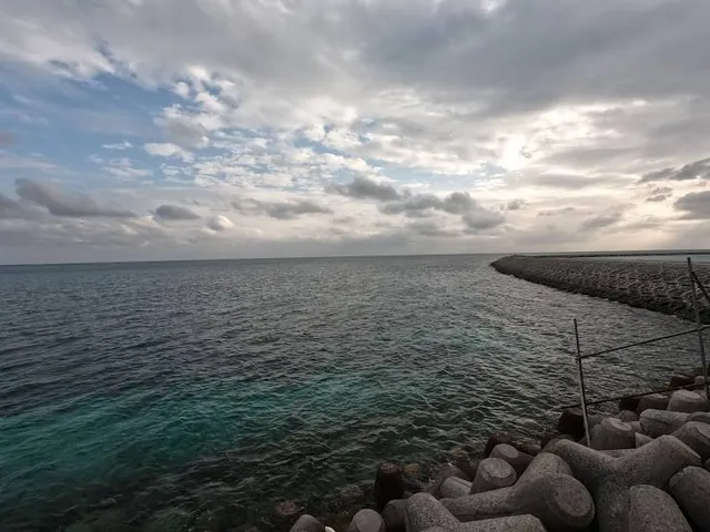 Minaminuhamacho Jinko Beach