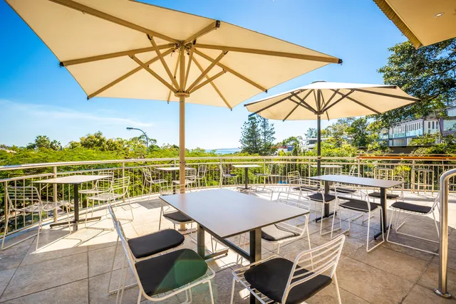 Noosa Reef Hotel