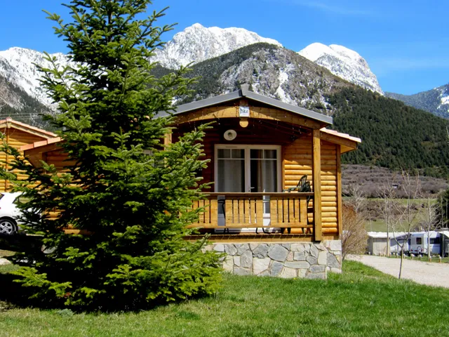 Cadí Vacances - Càmping Pedraforca, Bungalows i Spa