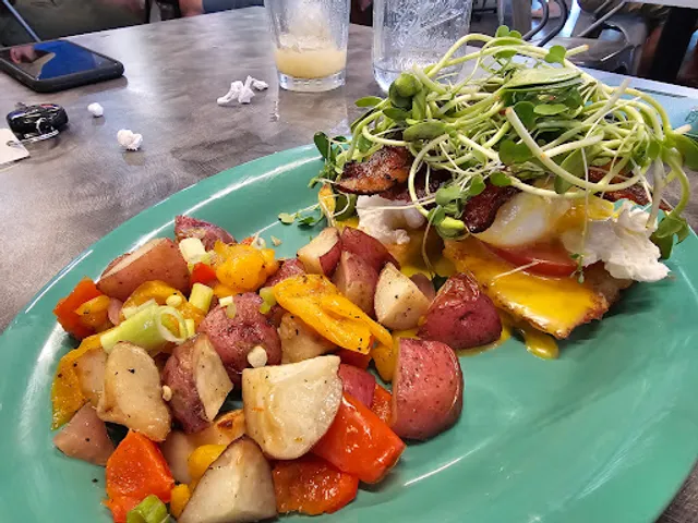 Jeri's Love on a Plate (Market Plaza)