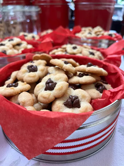 Lucy's Sweets & Bakery