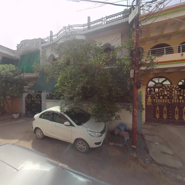 Super OYO Flagship Sidhi Hotel