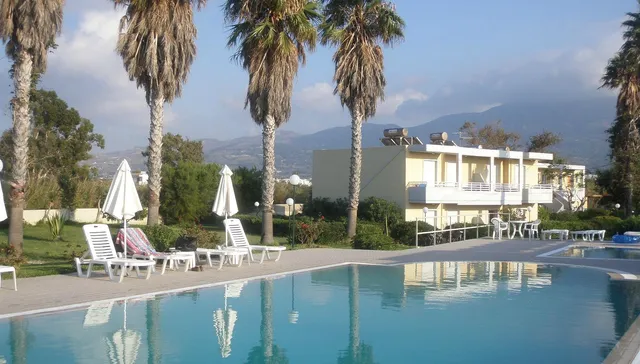 Jonathan Studio Apartments